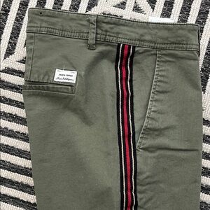 Jack & Jones Men's Green Chinos with Red Stripe { fit 34/35 waist /33.5 Length }